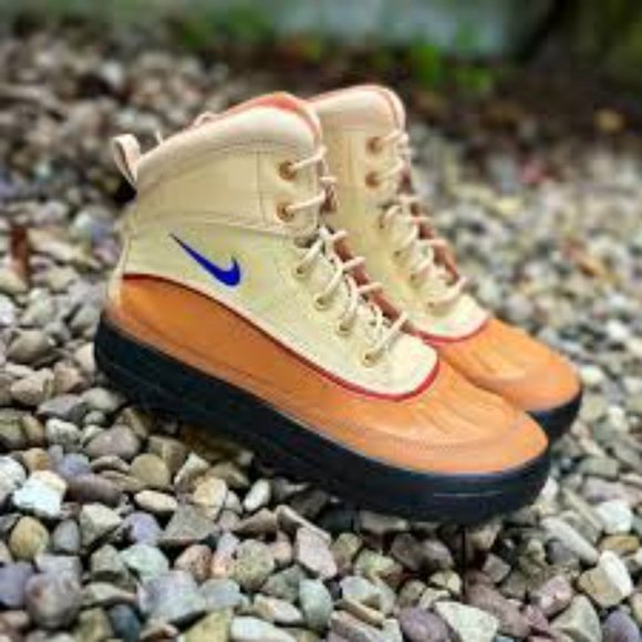 Nike Woodside 2 High (GS). Brand New. Big Kids Size: 5.5y - 7y. - Picture 7 of 11